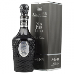 A.H. Riise Non Plus Ultra Black Edition 25y 42% 0,7 l (kartn)